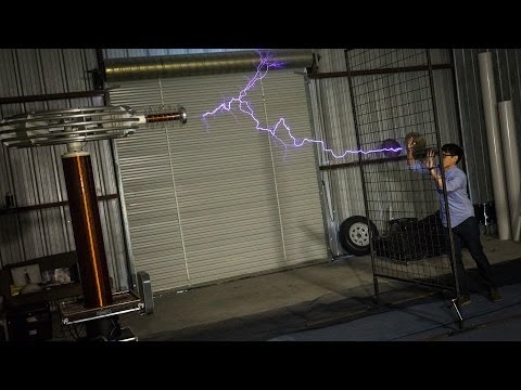 How Giant Tesla Coils Work (with ArcAttack)