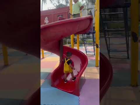 #toys #autumn #funny #cutebaby #jashwik #trending #jashvi #babyshorts #trending #music #play #comedy