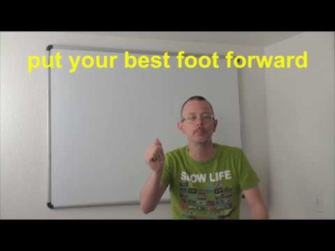 Learn English: Daily Easy English Expression 0431: put your best foot forward