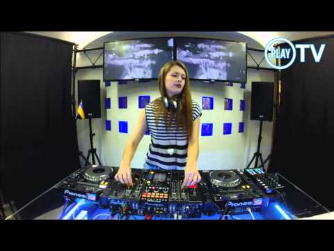 Live @PlayTV @ Europa Plus 107.0fm 19.12.2014 - Anastasia Porsche