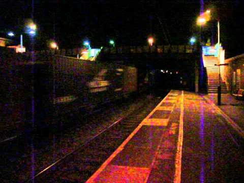 Freightliner 70 screaming north passing Leyland on 4S59 15th October 2010