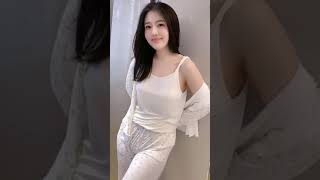 Download lagu [TIKTOK] Sarapan Sama Yang Tembem Tembem Dulu || Melorot Tanpa Sadar mp3