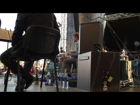 Jojo Mayer's drum solo during ''Time Check''