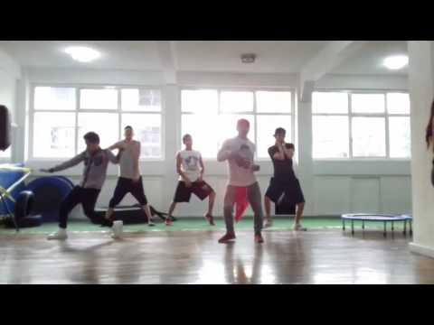 Dance Life Studio - Yandel - Encantadora