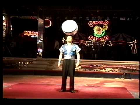 download lagu mp3 mp4 Circus Shop, download lagu Circus Shop gratis, unduh video klip Circus Shop