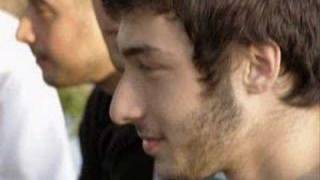 Sansar Salvo - Başka Türlü Deli Www.ForumTeknik.Com