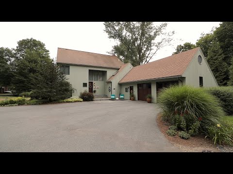 194 Lincoln Road, Lincoln MA - Picture Perfect Lincoln Lifestyle