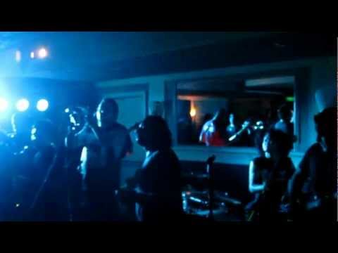 La toska Especial (ni sumisos ni pasivos )