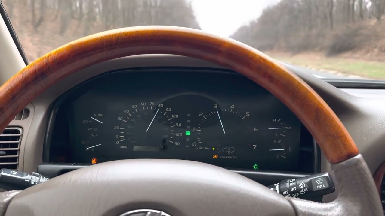 Test driving 2001 Lexus lx470 on the highway