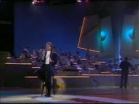 NSF 1988: Gerard Joling - December in April