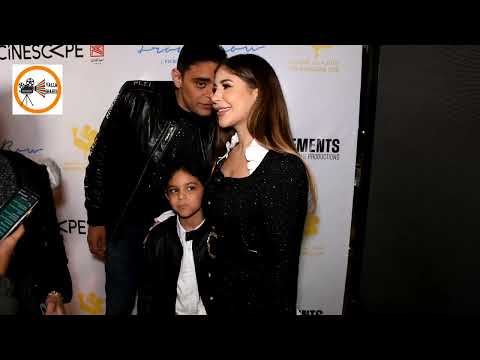 شاهد محاولة التحرش بملك قورة والسبب فستانها المثير😍😍😍