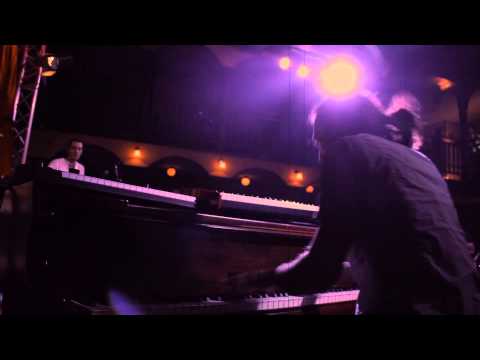 Mop Mop Live in Bologna (HD 1080p)