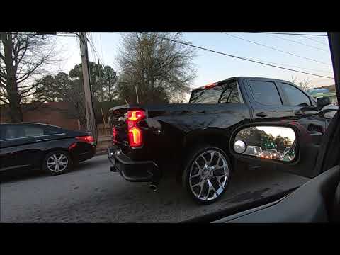 Custom Silverado with 24 inch wheels