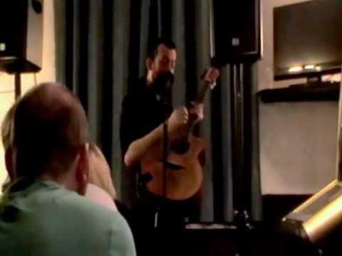 Jon Gomm, Guitar lesson