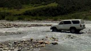 preview picture of video 'Toyota 4runner in svaneti'