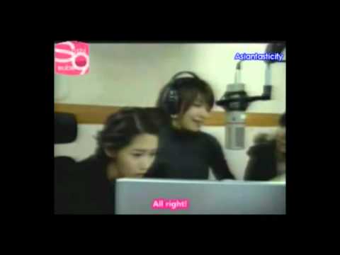 [SNSD Funny]Taeyeon imitating Sooyoung speaking English