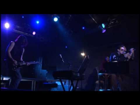 Dead Guitars feat Wayne Hussey - Isolation (live)