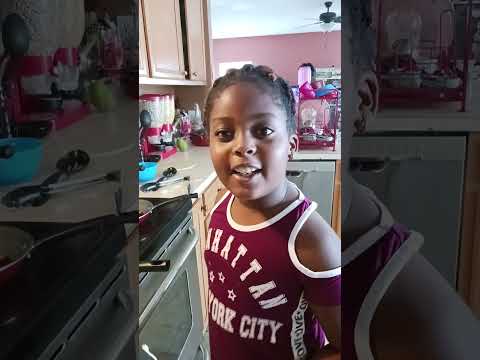 making  breakfast  with aunty