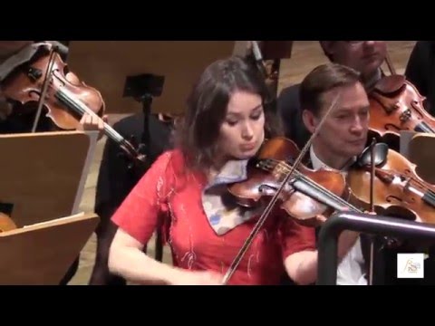 Kopatchinskaja travolgente con una grande Chamber Orchestra of Europe
