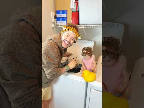 Lavando squishies en la lavadora #cleaning #lavando #asmr #squishy #reborn