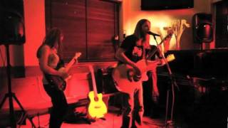 Vitamin G Live @ The Stage Door 30th April 2011 - Ax Sweet Mama Clip