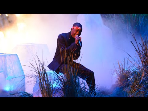 Frank Ocean - Performs Thinkin About You Live from MTV VMAS 2012