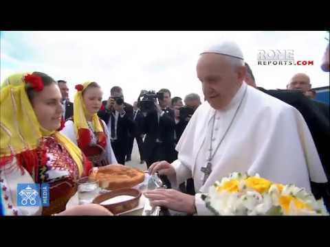 Pope arrives in North Macedonia: accepting diverse ethnicities leads to peace and prosperity Video