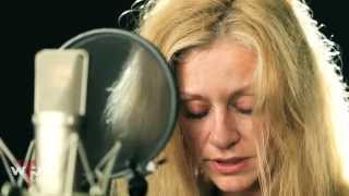 Shelby Lynne - &quot;I Can&#39;t Imagine&quot; (Live at WFUV)