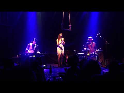 Opera Chaotique and Danae Papadimitriou - Why don't you do right