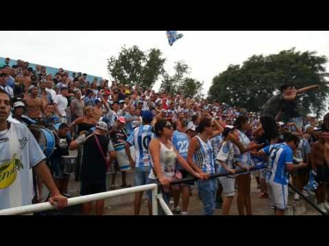 "Ya van a ver al villero en la copa otra vez" Barra: Los Villeros • Club: Cerro