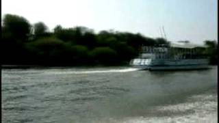 preview picture of video 'Из Тарусы в Поленово на лодке'