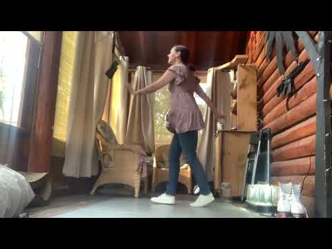 Kelli Brock dancing to Balduin feat. Kate Thomas - Hep Cat Boogie