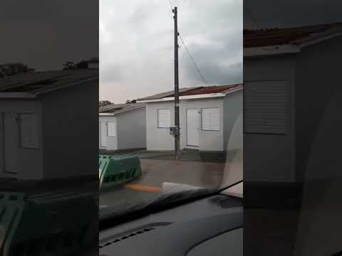 Fortes chuvas e ventos causam destelhamentos loteamento em Lagoa dos Três Cantos