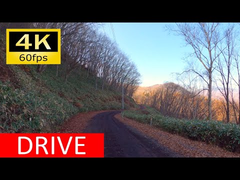 [Vídeo no veículo] Estradas de vilarejos de terra nas terras altas: Tsumagoi Village Road Torii Pass Linha Kurumasaka e outras [4K]