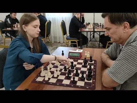 Russian beauty. WFM Satanovskaia E. (2056) vs  GM Rychagov A. (2413). Russian Chess Crown blitz C