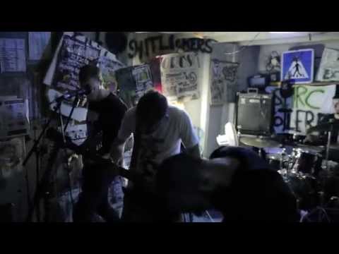 Lutra - Lutra - Nahý (live, garáže BA, 12th July 2014)