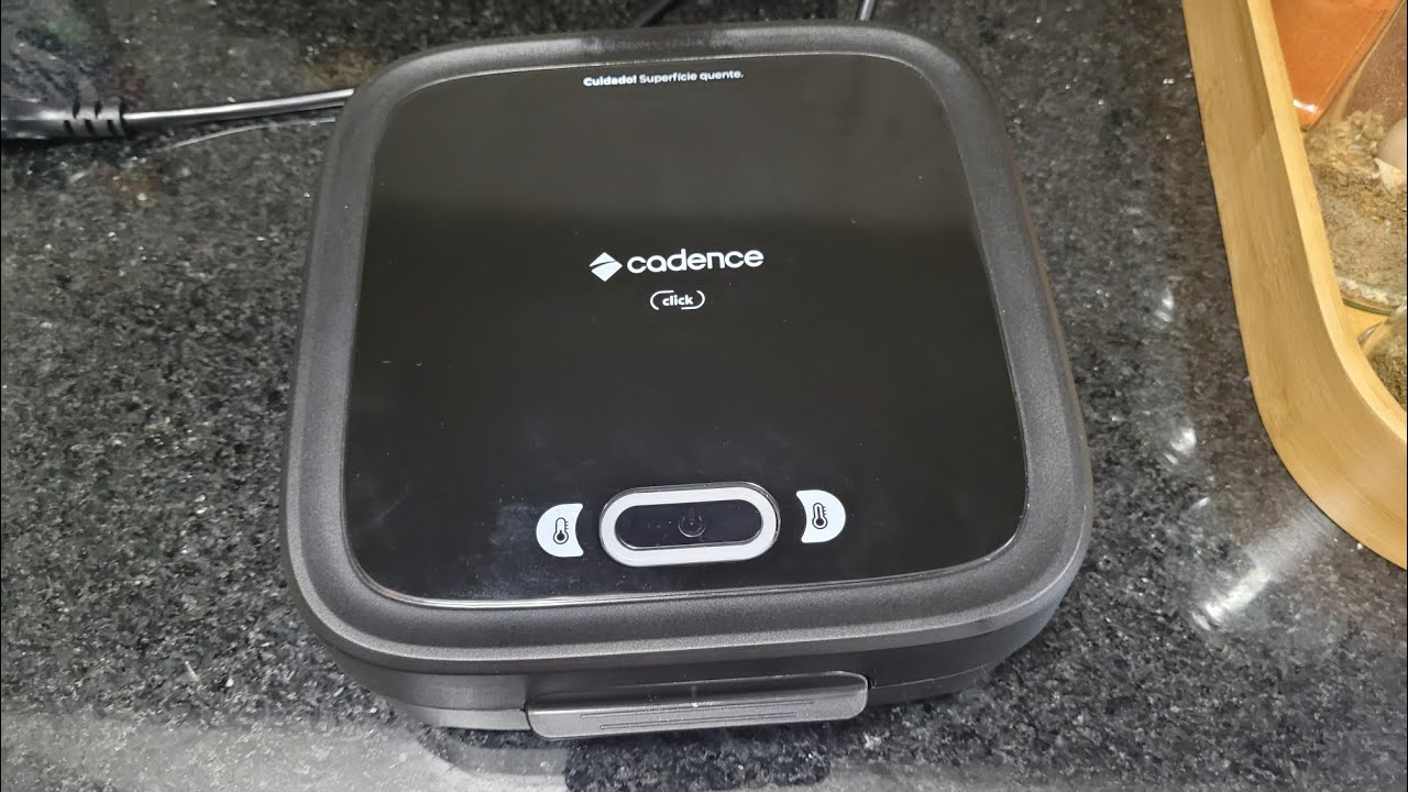Sanduicheira Cadence Click após 4 meses de uso