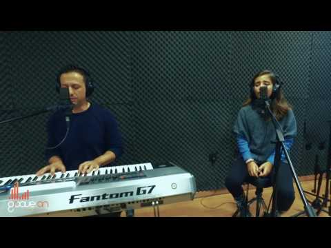 GrooveOn Live Sessions - That's what friend are for (Bacharach/Sager) - Ana & Luis Lobo