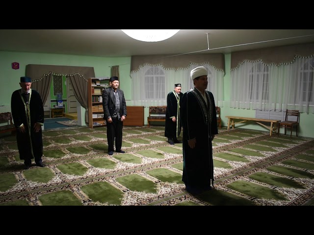 В праздник Ураза-байрам в мечети Алексеевского провели утренний намаз