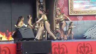 Yurena con el grupo de baile kendra carnaval 2018