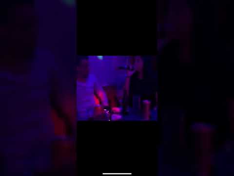 Volim te ne krijem to mij brat Maxa  i ja