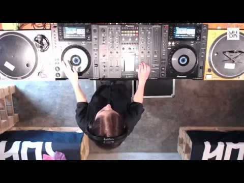 undr Radio - 11/11/2017 - Barbara Boeing @RUA