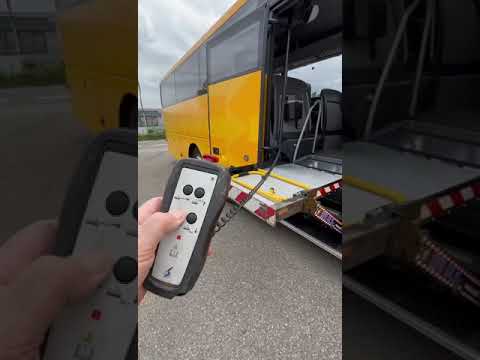 Scania OmniExpress Lift demo (JTJ-574)