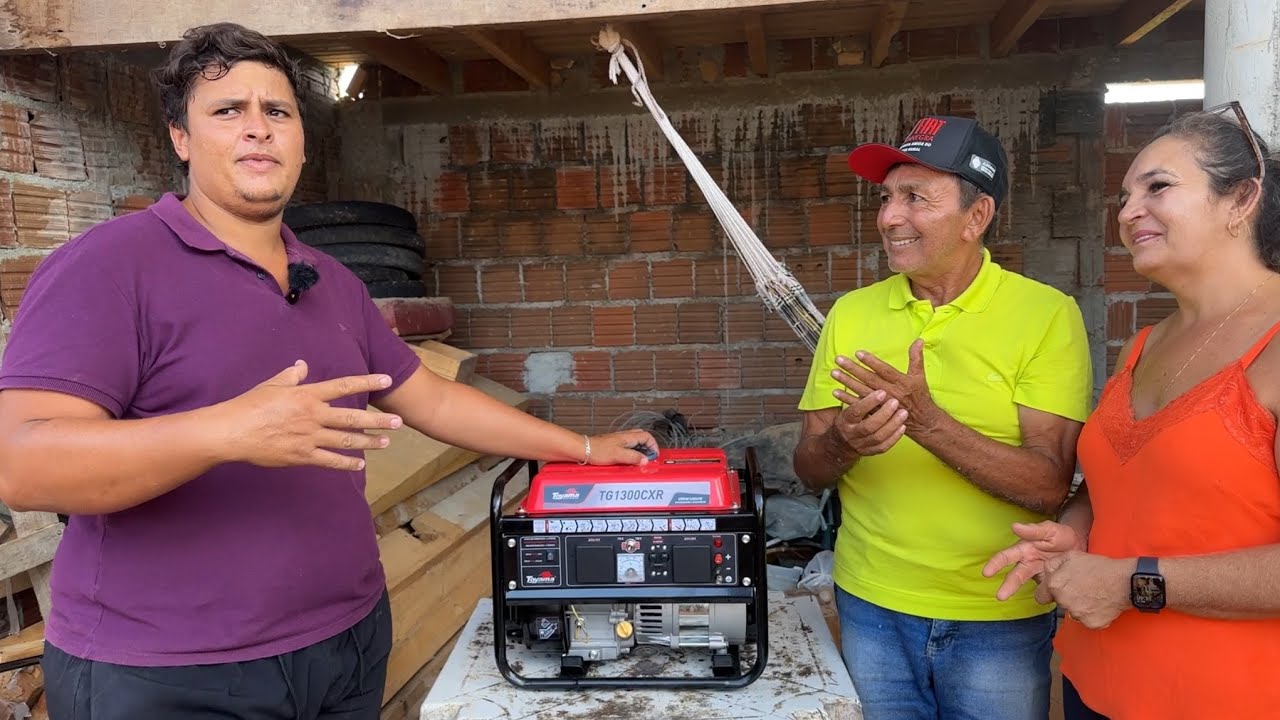 O PROJETO DE FUNDO DE QUINTAL TÁ ASSIM PASSANDO POR MUITAS.