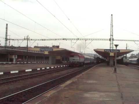 749 006 na čele R 1249 - Praha Smíchov rozjezd - 13.3.2011.