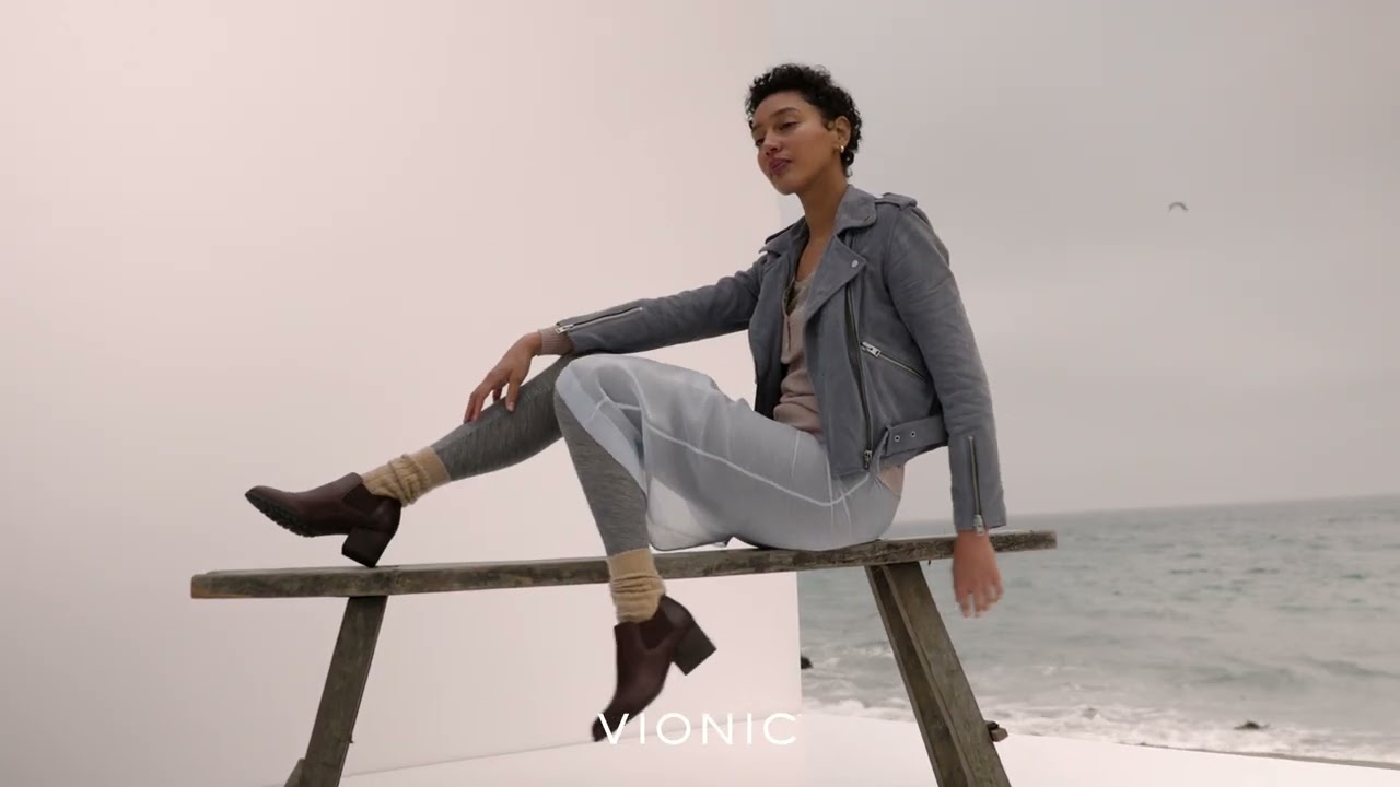 Watch Vionic Belmont Women's Supportive Shooties Short Boot video