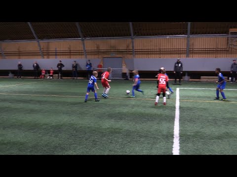 2022-10-29 EBK/Keltainen - Kasiysi/Punainen