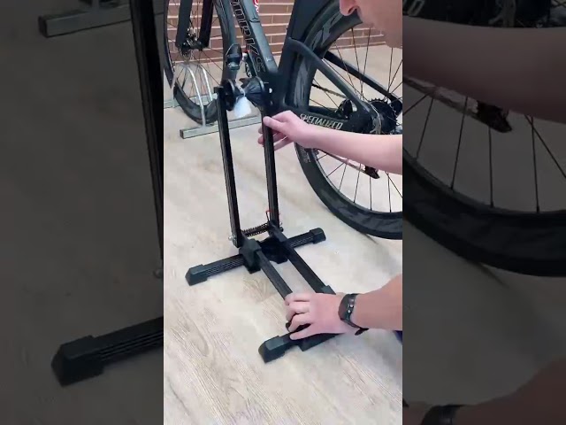Vídeo relacionado con Fischer ProfiPlus Soporte para bicicleta, Unisex adulto, Soporte para bicicleta., 50386, Negro, 30 kg