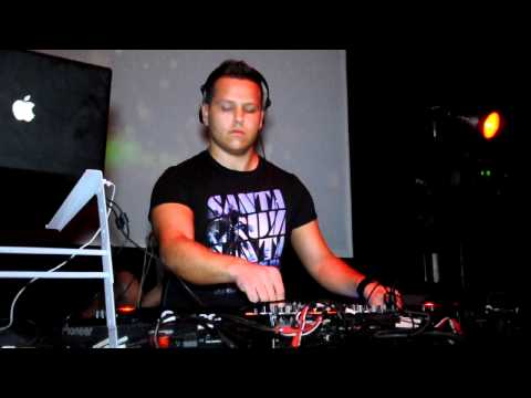 Ramone@Live Minimal Diamonds Coro Cafe 2012.01.20.AVI