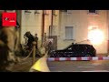 Video Zeigt Wie SEK Wohnung Stürmt Plötzlich Explodieren Blendgranaten